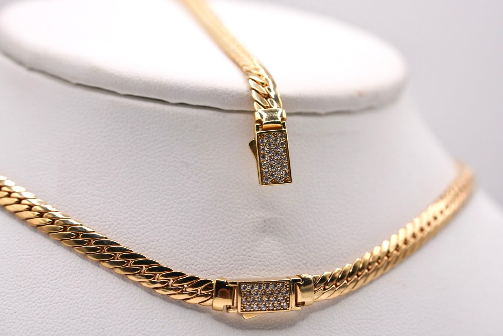 14k Cuban Link - Queen’s Touch