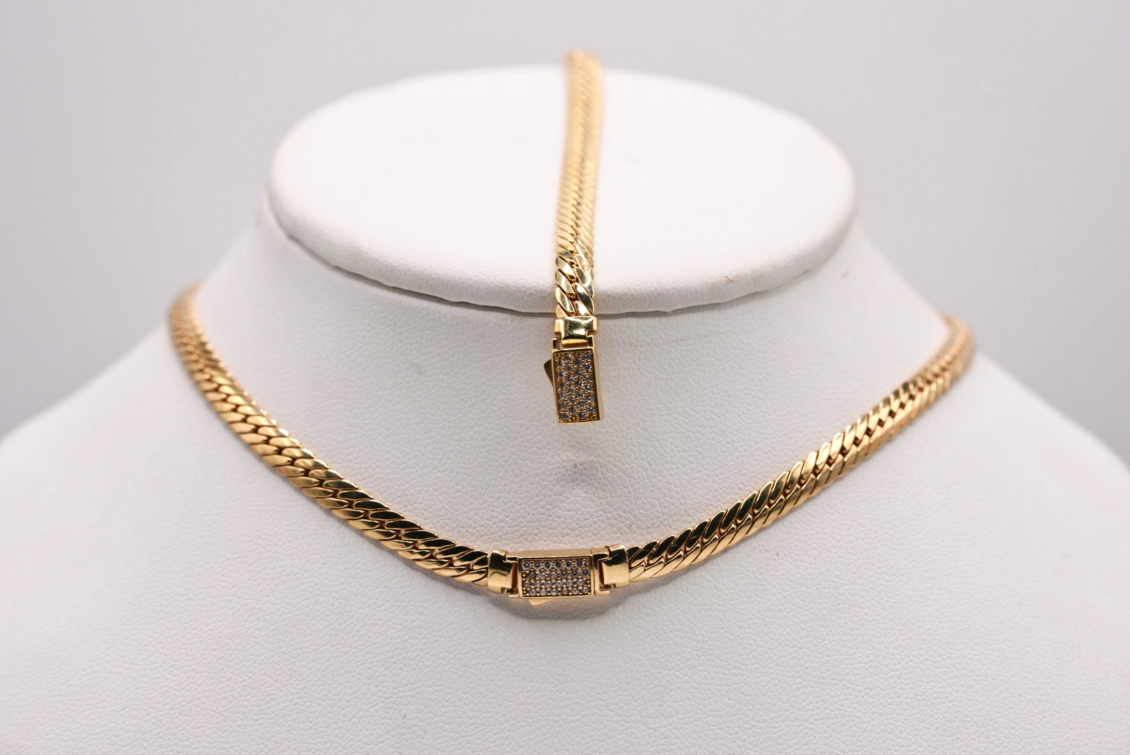 14k Cuban Link - Queen’s Touch