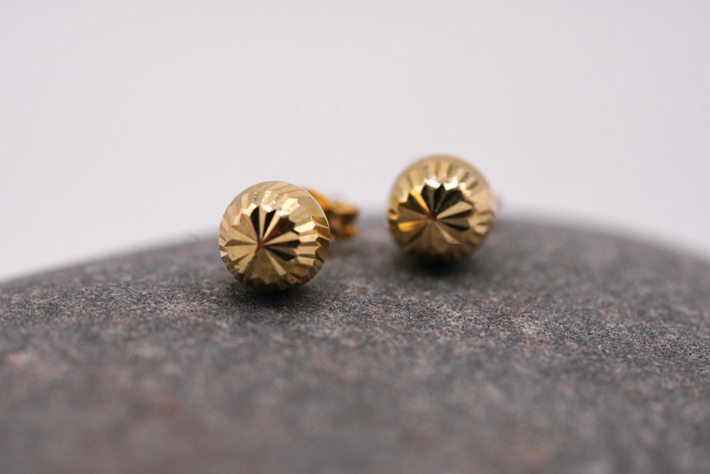 14k Round Earrings - Elegant & Classic