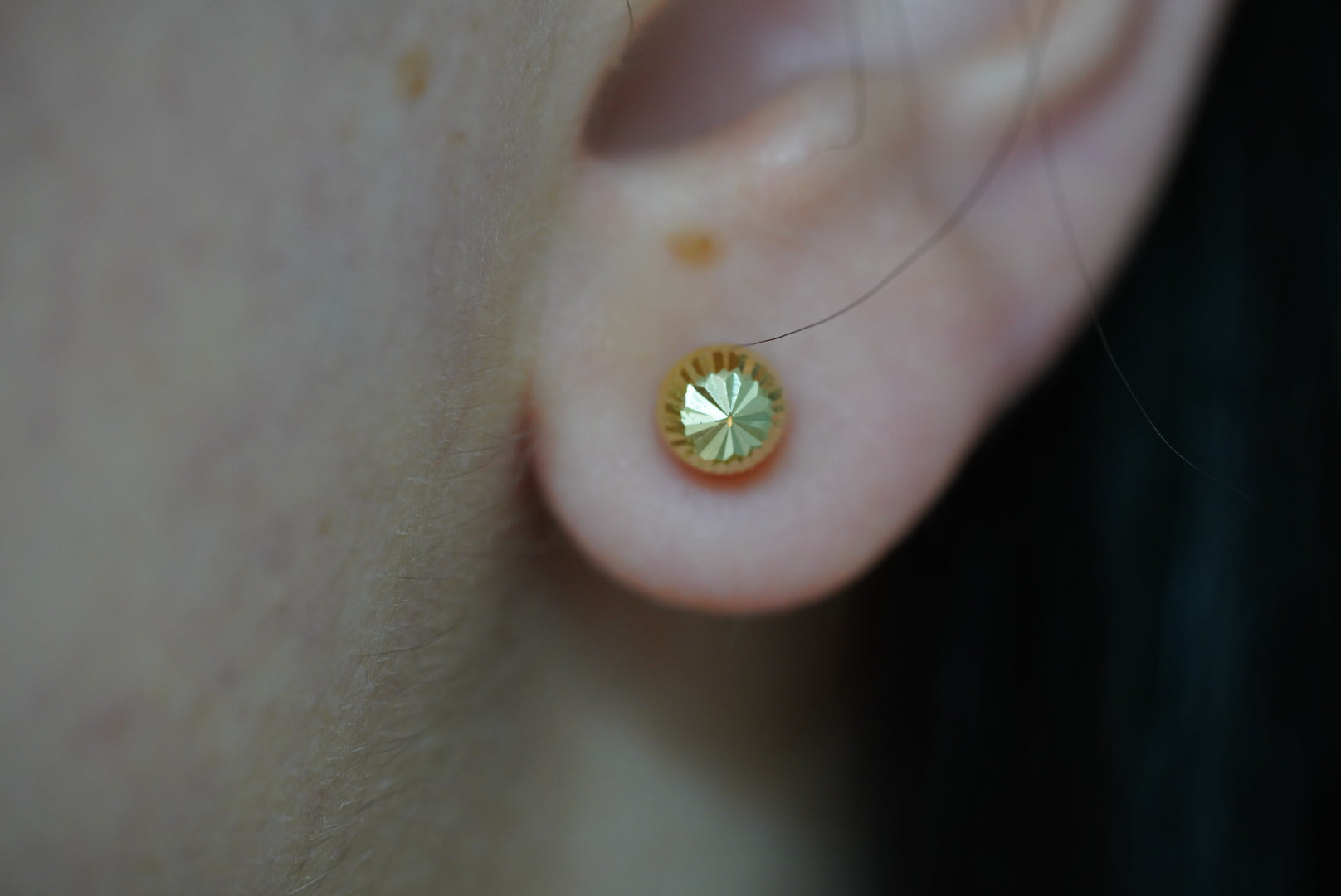14k Round Earrings - Elegant & Classic