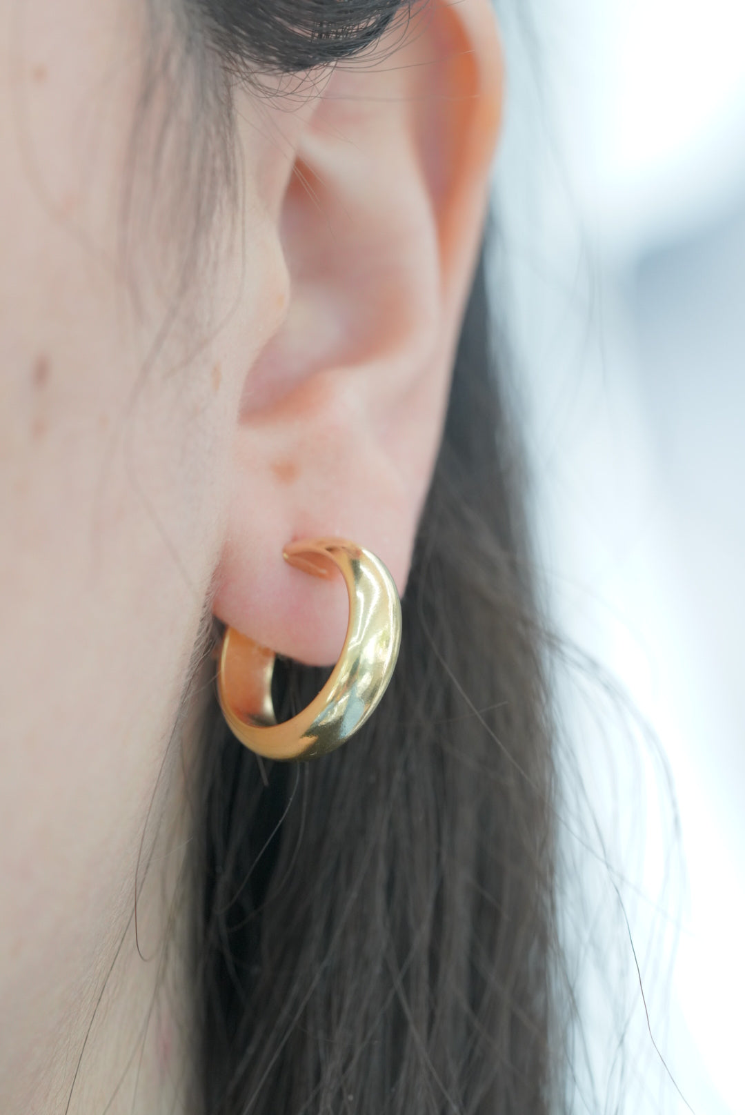 14k Gold Hoops - Trend Statement