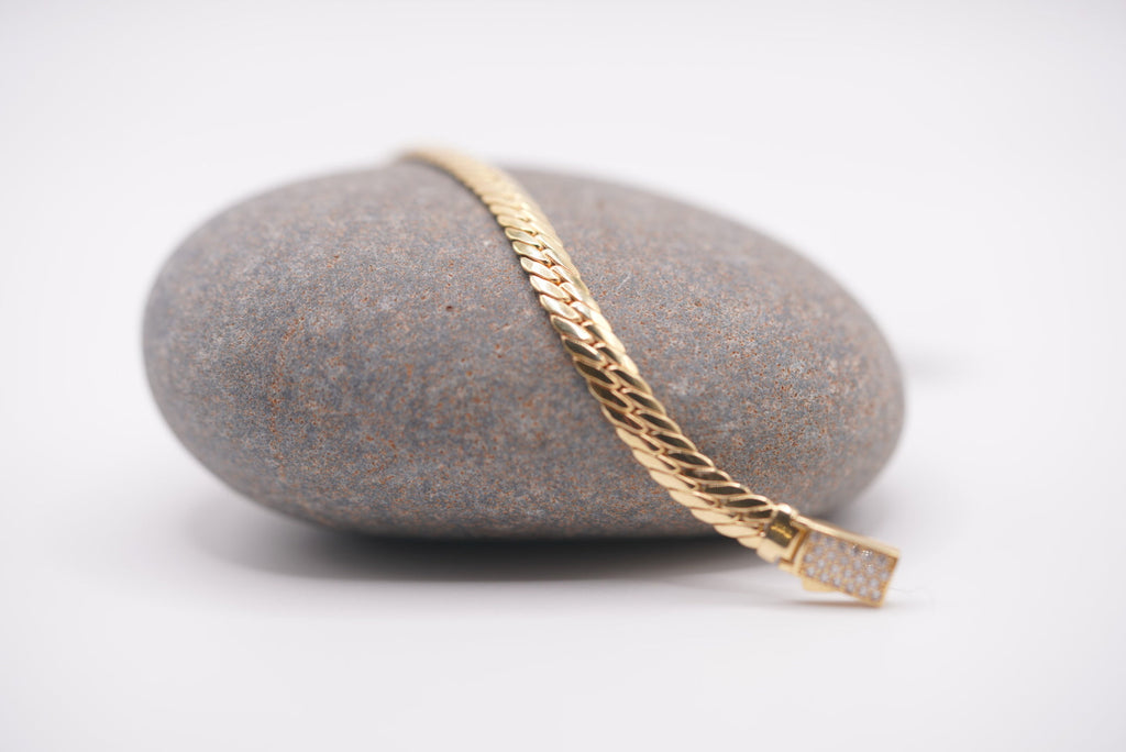 14k Cuban Link Shine - Must Have Piece