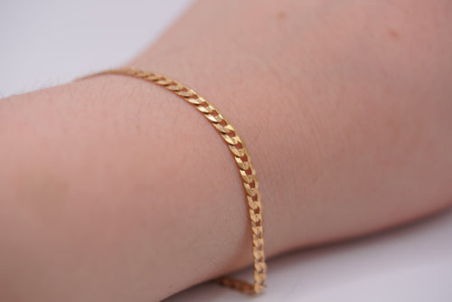 10k Diamond Cut Bracelet - Delicate Love