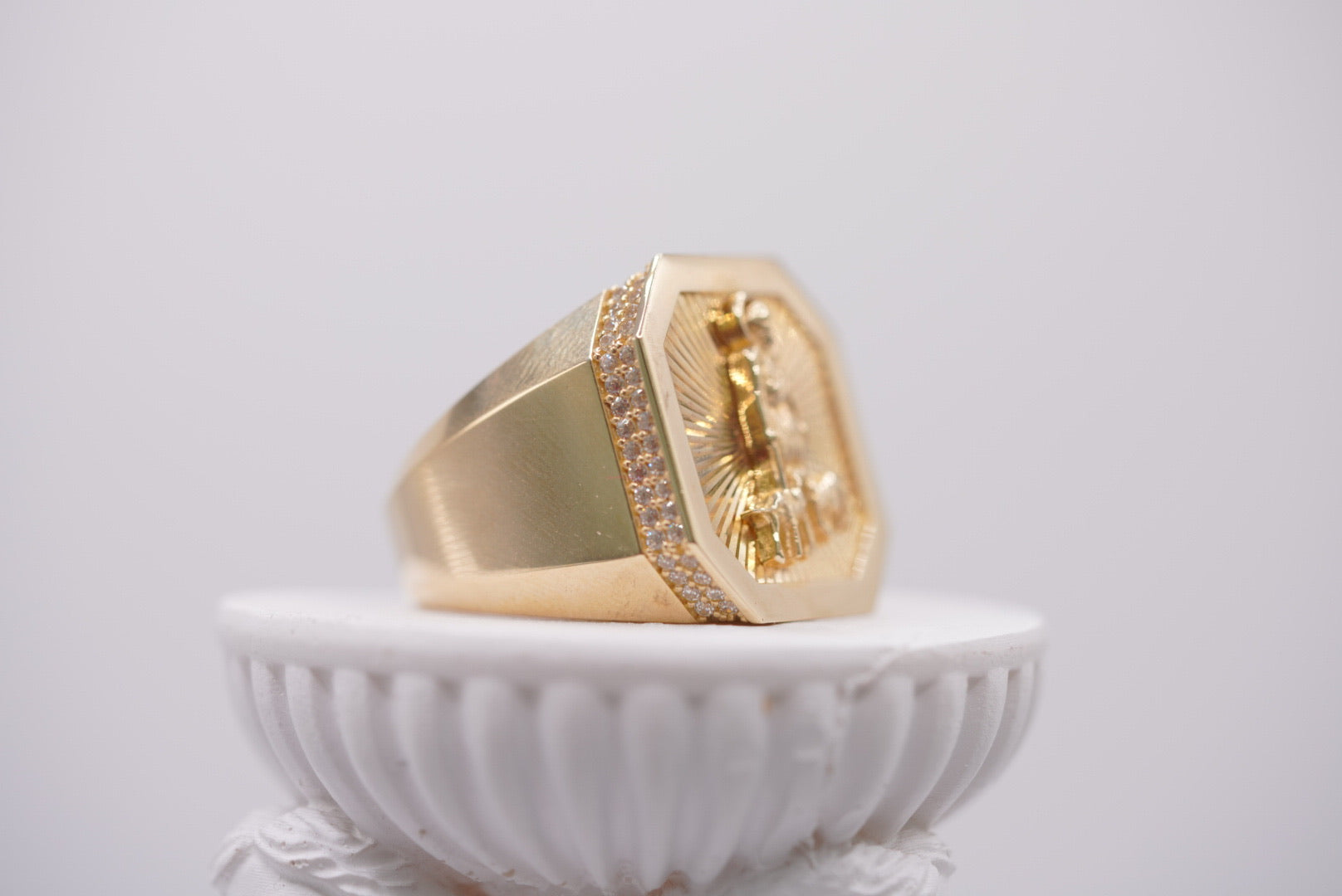 Men's 10K Gold Medallion Signet Ring