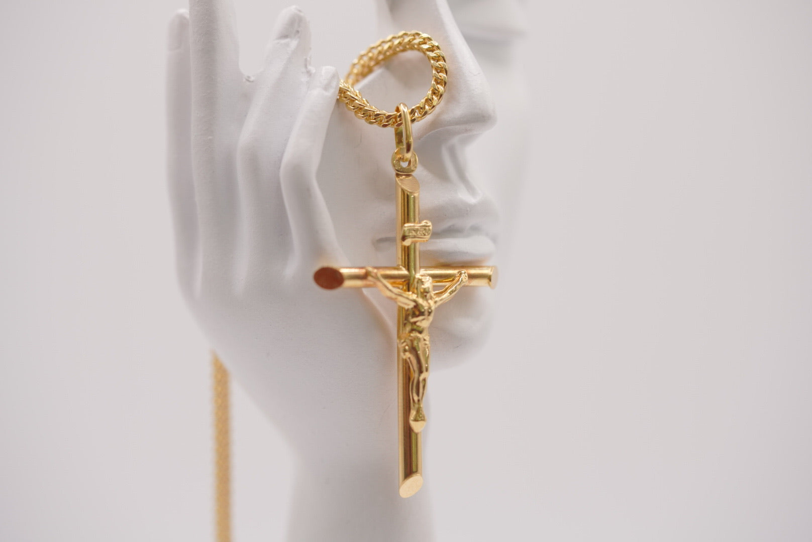 14K Gold Crucifix Pendant