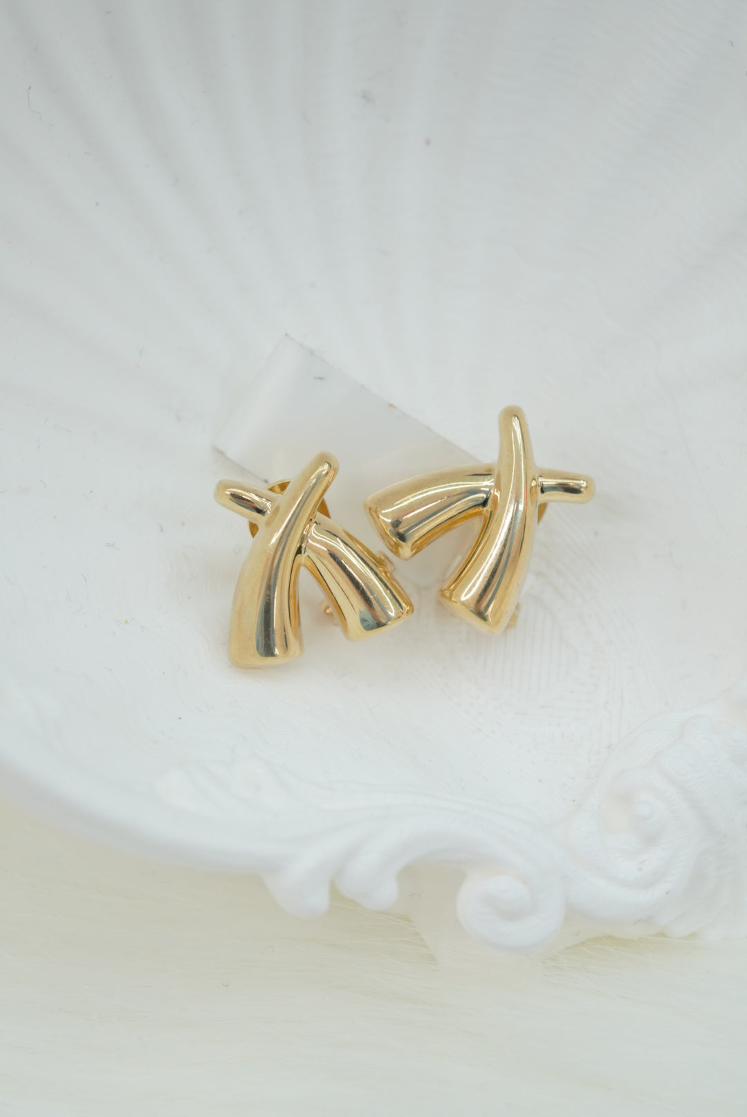 10k Gold Earrings - X Shaped